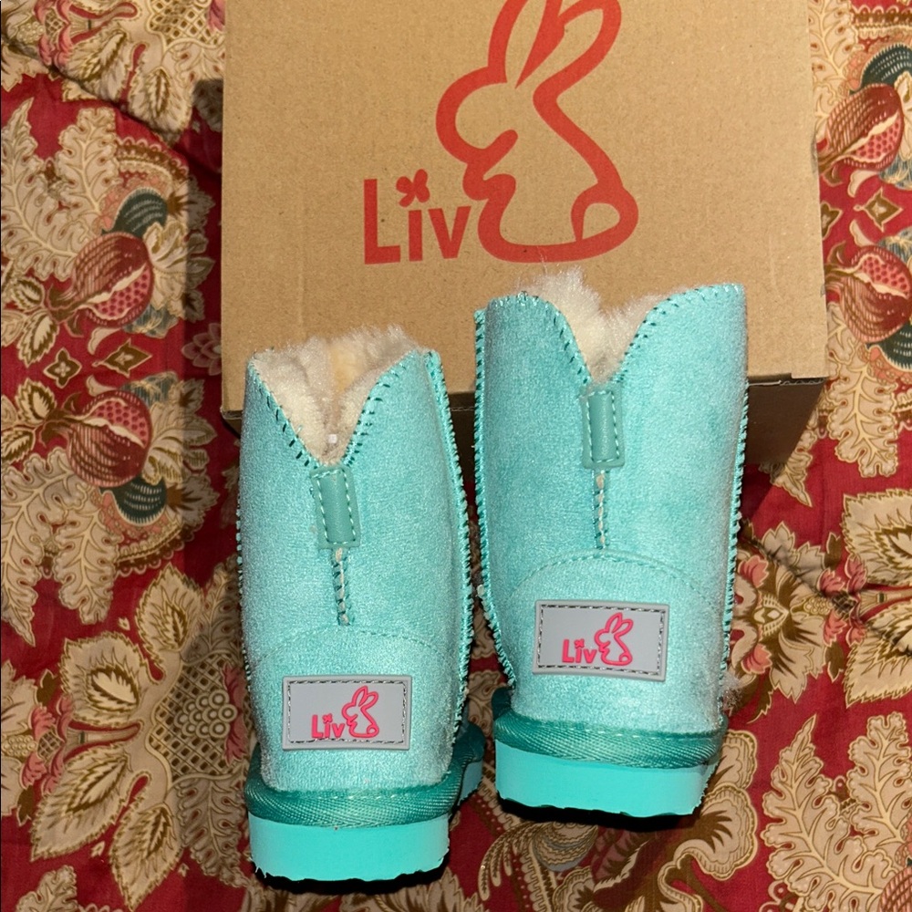 Liv Kids Teal Boots, Please See Size Chart